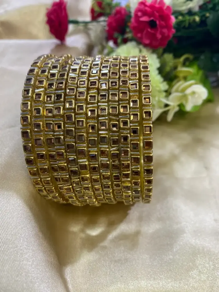 Kundan side bangle