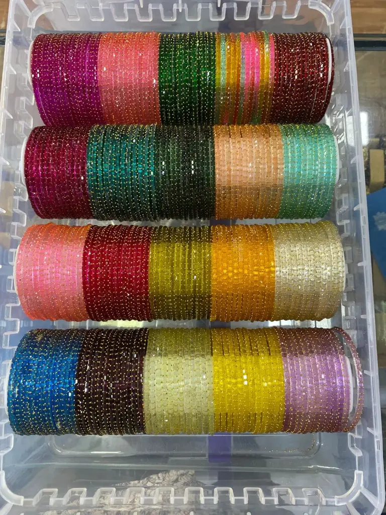 Cube cut bangle