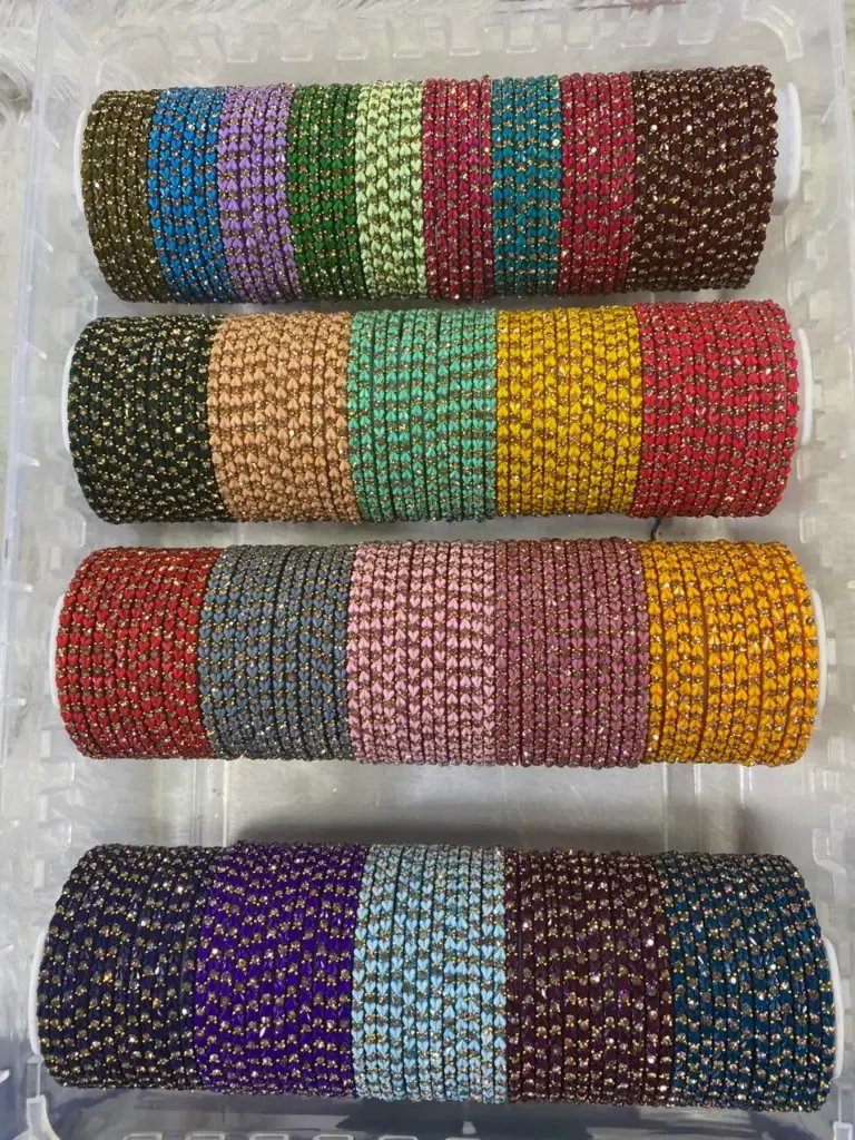 Single heart one stall bangle